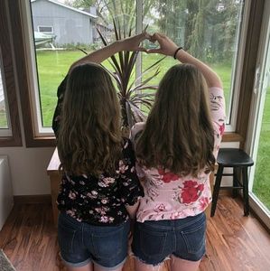 Meet your Posher, Alexis